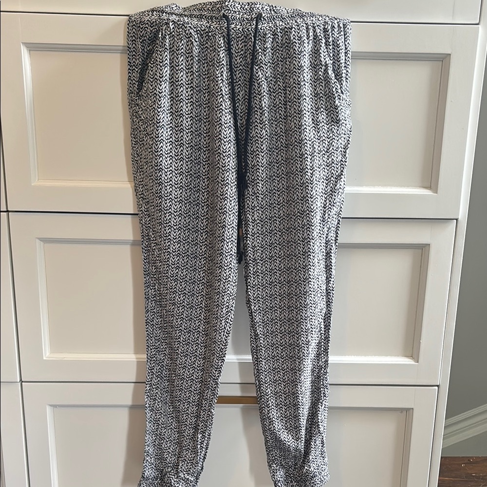 Black and White Patterned Pants